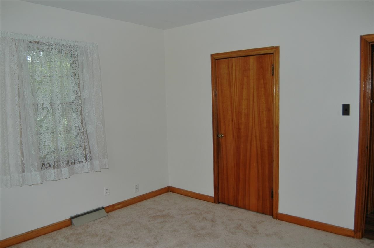 56914 Oak Road South Bend, IN 46619 - Photo 12 of 30 Gallery Image 12