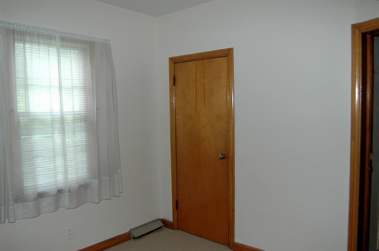 56914 Oak Road South Bend, IN 46619 - Photo 15 of 30 Gallery Image 15