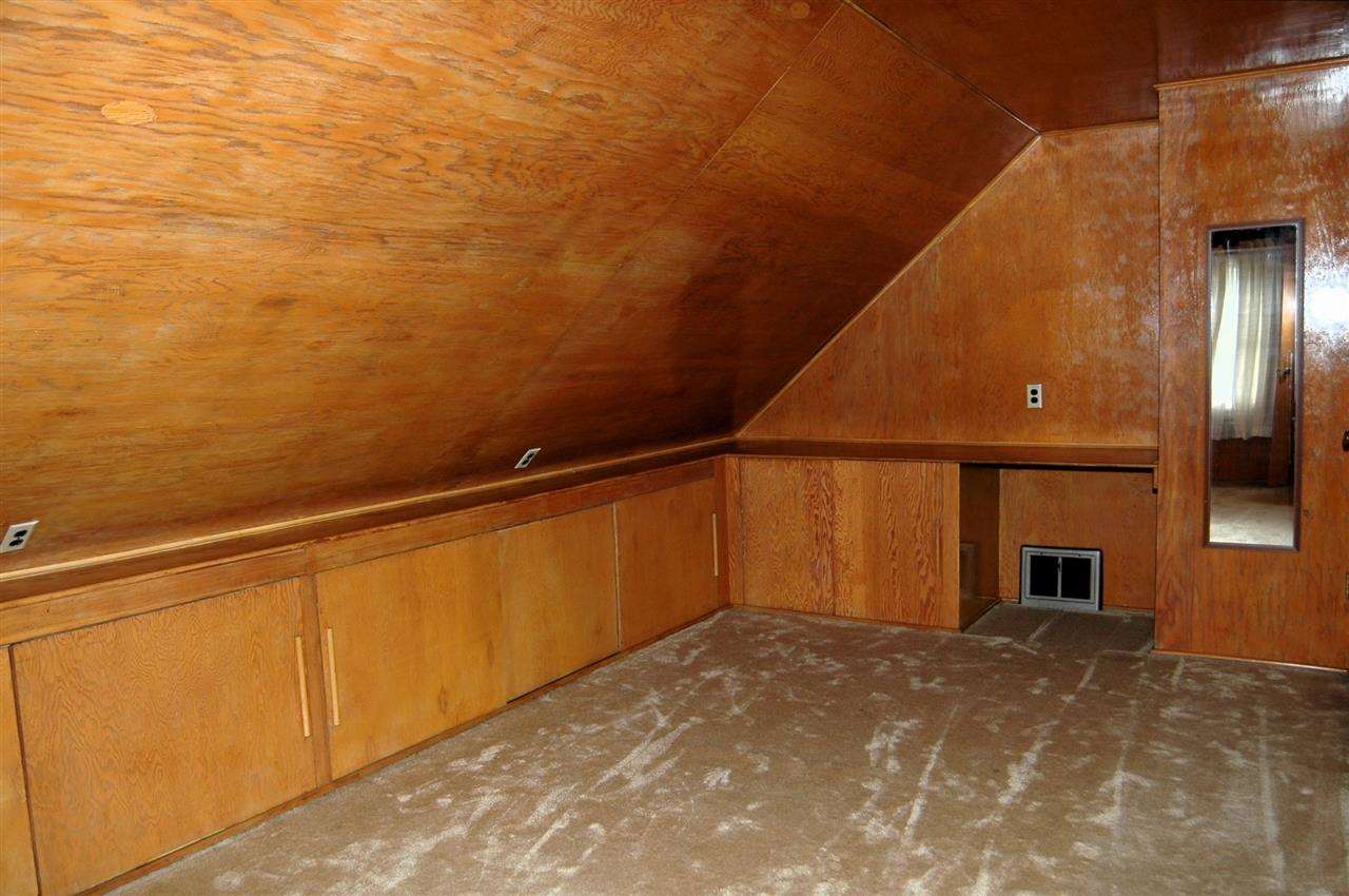 56914 Oak Road South Bend, IN 46619 - Photo 16 of 30 Gallery Image 16