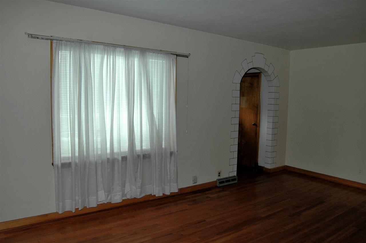 56914 Oak Road South Bend, IN 46619 - Photo 6 of 30 Gallery Image 6
