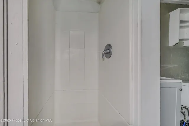 $1,125 | 1200 Main Street, Dickson City, PA 18519