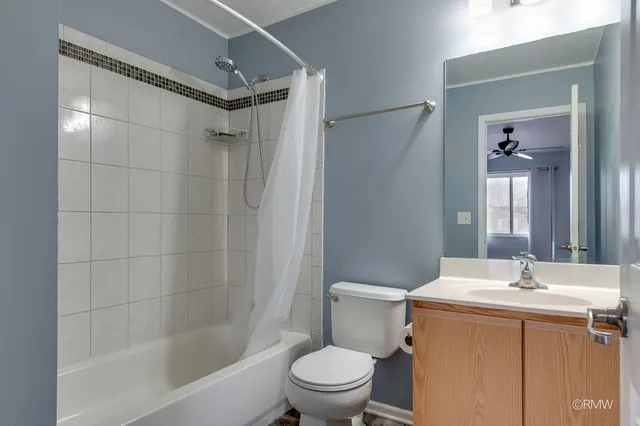 $2,800 | 16556 Willow Walk Drive, Lockport, IL 60441