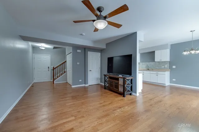 $2,800 | 16556 Willow Walk Drive, Lockport, IL 60441