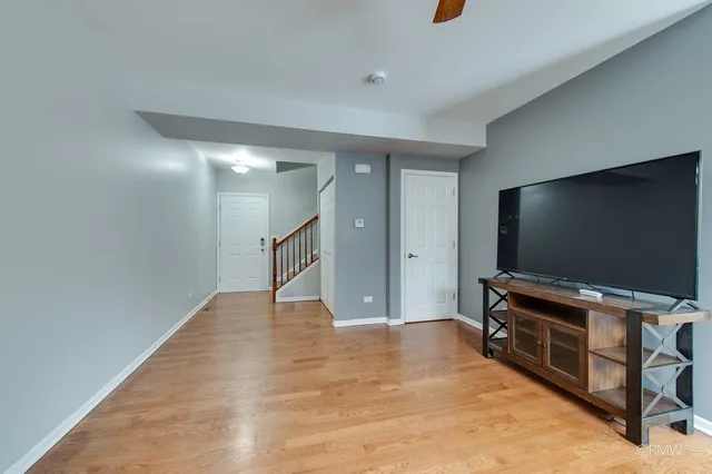 $2,800 | 16556 Willow Walk Drive, Lockport, IL 60441