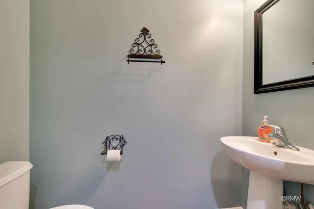 $2,800 | 16556 Willow Walk Drive, Lockport, IL 60441