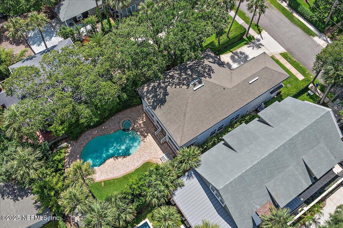 321 Fifth Street Atlantic Beach, FL 32233 - Photo 5 of 33 an aerial view of a house