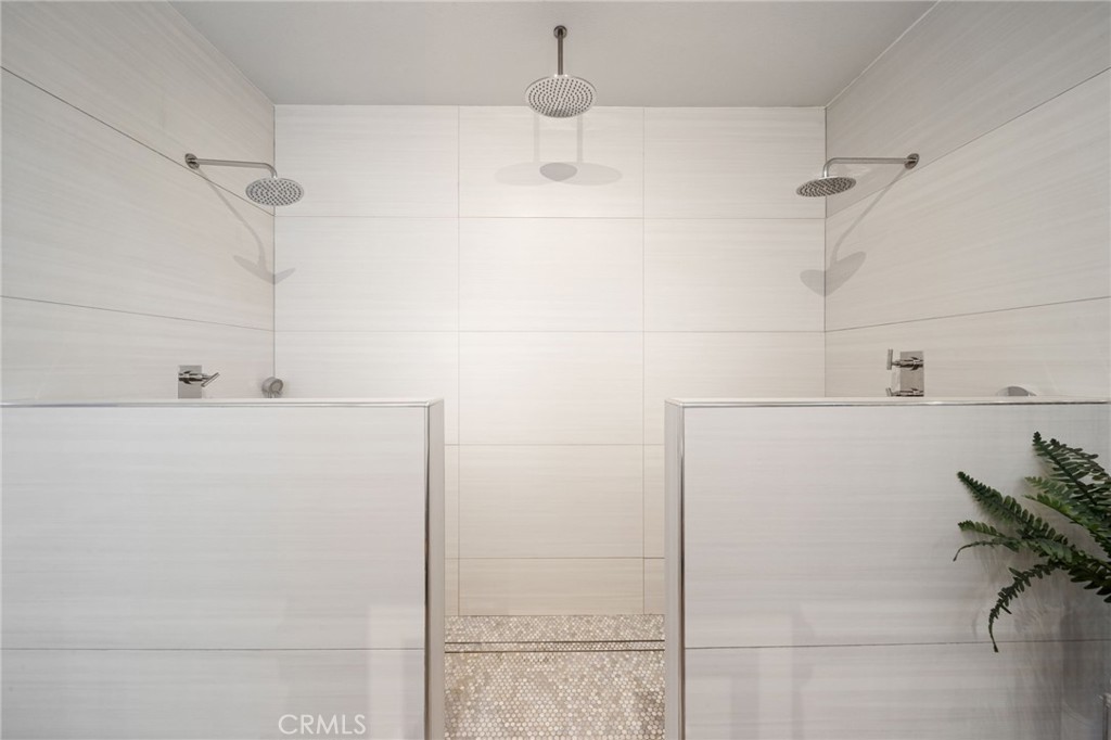 26487 Thacker Drive Hemet, CA 92544 - Photo 50 of 60 a bathroom with a shower