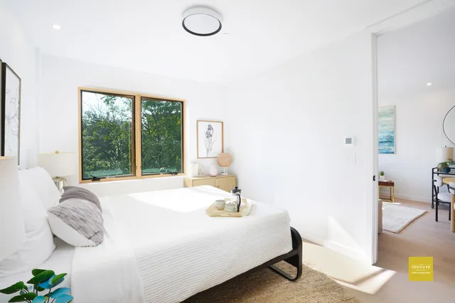 $925,000 | 19 North Henry Street, Unit 3B | Williamsburg