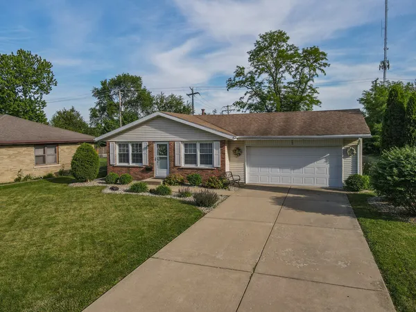 $219,900 | 740 Burns Court, Bourbonnais, IL 60914