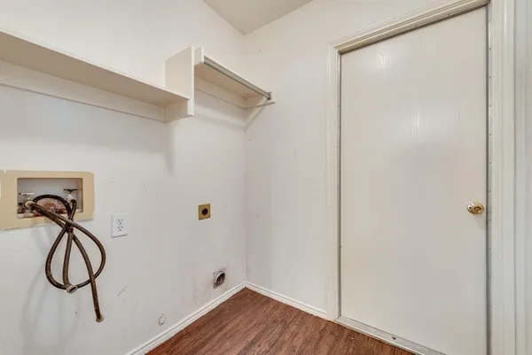 $2,295 | 220 High Pointe Lane, Cedar Hill, TX 75104