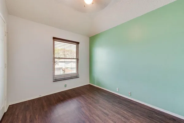 $2,295 | 220 High Pointe Lane, Cedar Hill, TX 75104