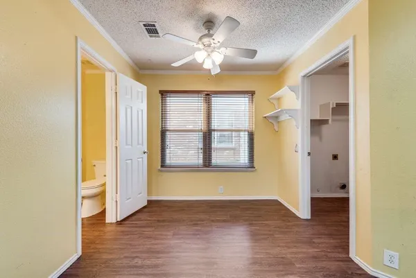 $2,295 | 220 High Pointe Lane, Cedar Hill, TX 75104