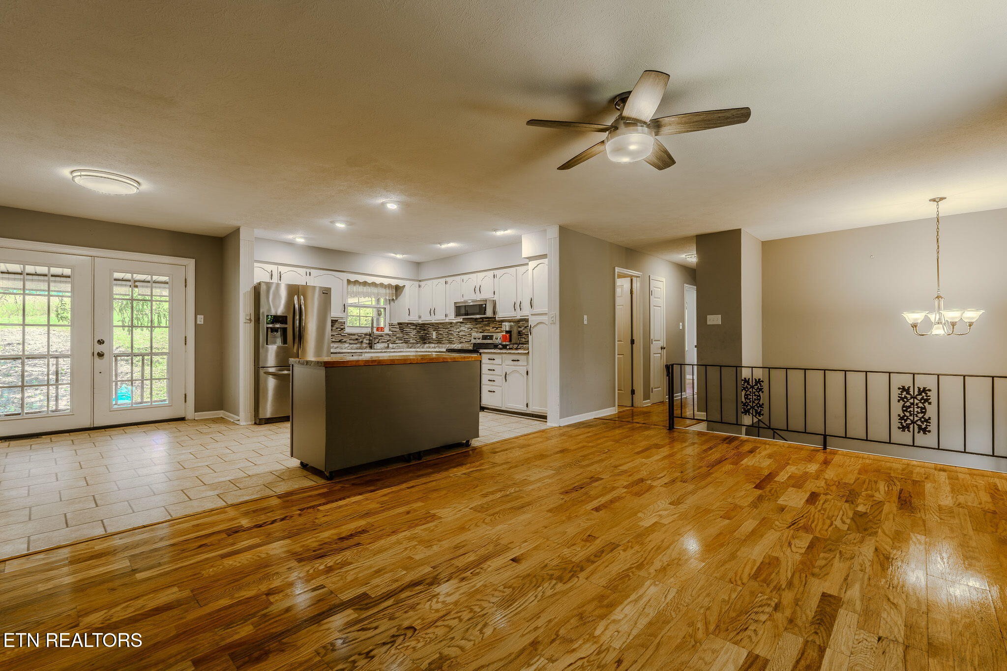 8544 Pedigo Road Powell, TN 37849 - Photo 4 of 35