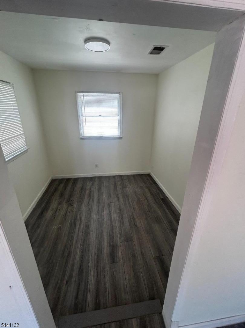 17 Raleigh Road Edison, NJ 08817 - Photo 7 of 16