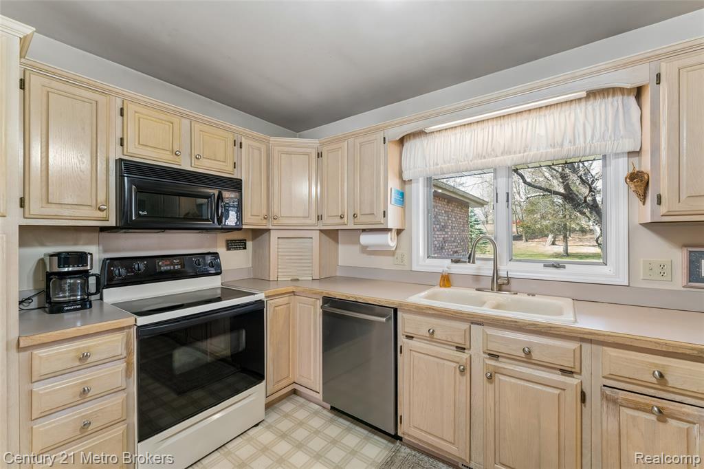 5464 North Seymour Road Flushing, MI 48433 - Photo 20 of 59