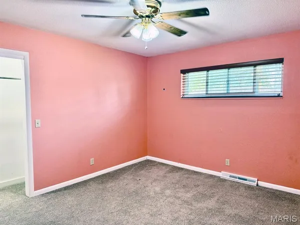 $229,900 | 1014 North Woodland Drive, Dexter, MO 63841