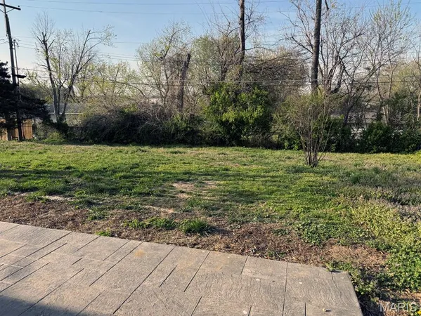 $229,900 | 1014 North Woodland Drive, Dexter, MO 63841