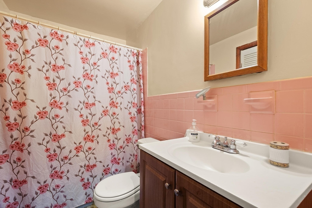 115 Windham Road Boston, MA 02136 - Photo 14 of 30