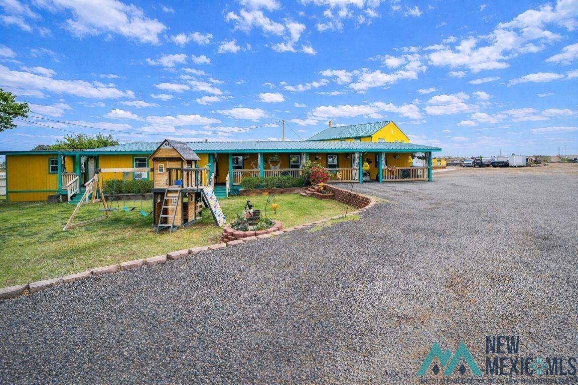 7424 Dulce Road Carlsbad, NM 88220 - Photo 3 of 87 Gallery Image 3