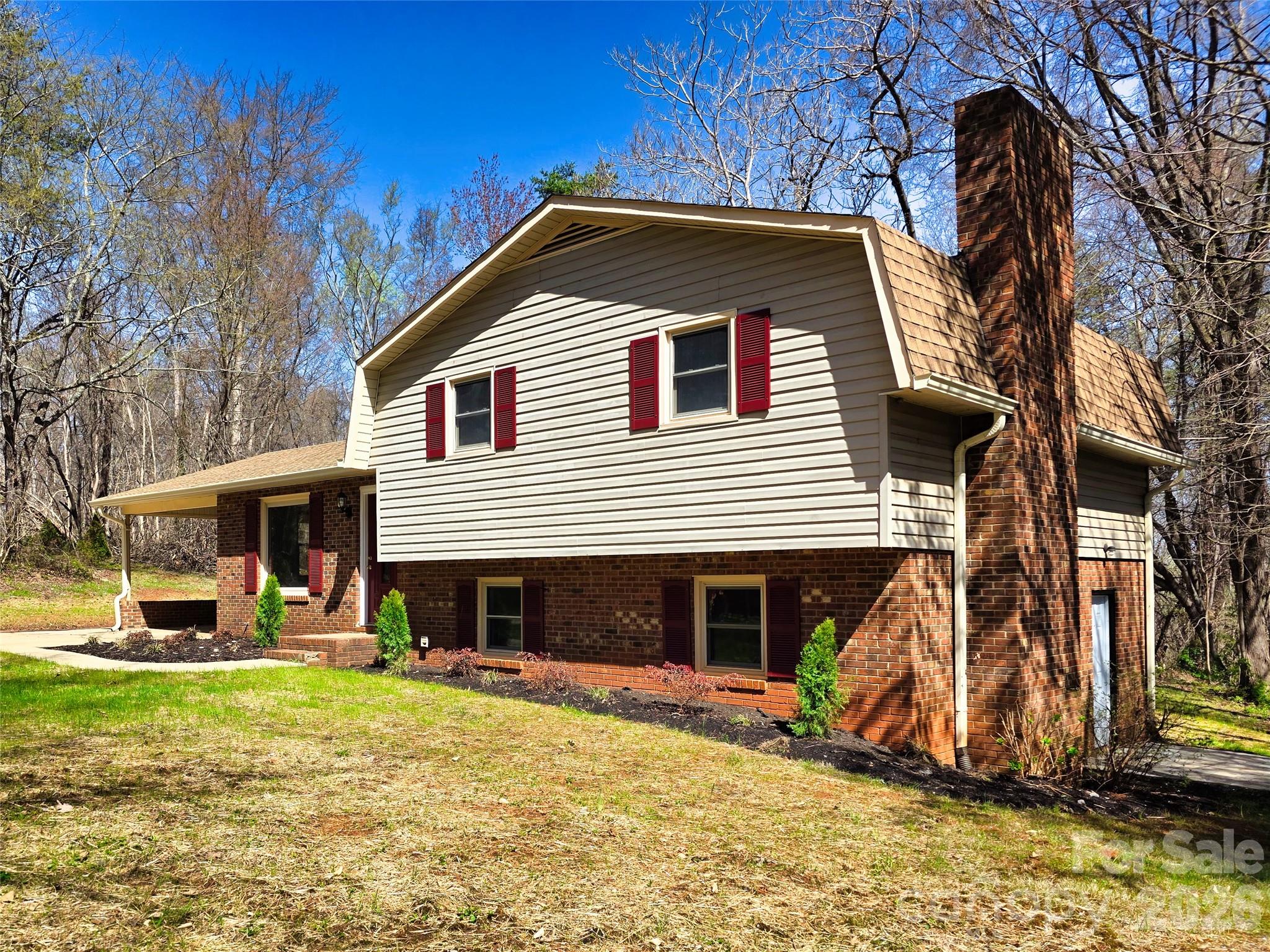 323 Mt Bethel Road Harmony, NC 28634 - Photo 3 of 6