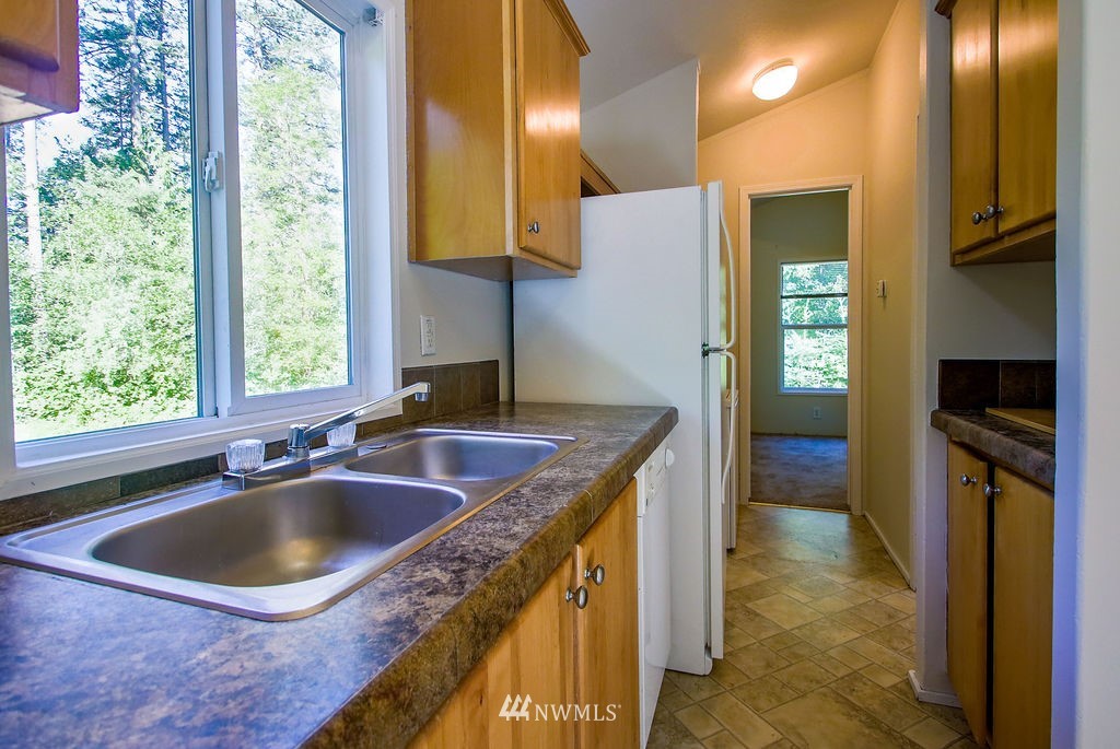 15605 Delano Road Southwest Lakebay, WA 98349 - Photo 11 of 23