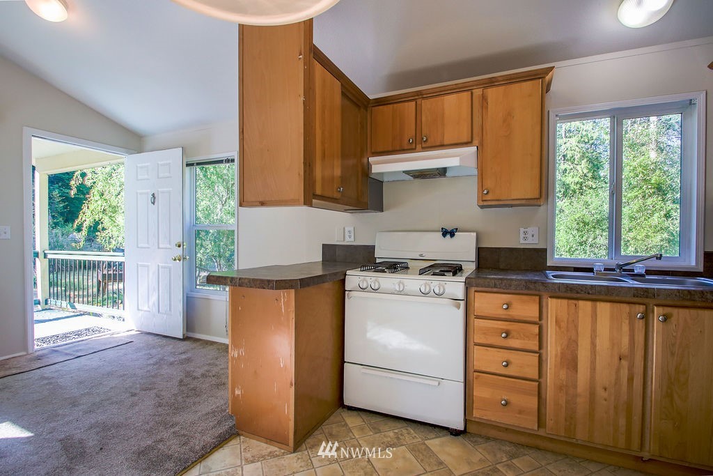 15605 Delano Road Southwest Lakebay, WA 98349 - Photo 7 of 23