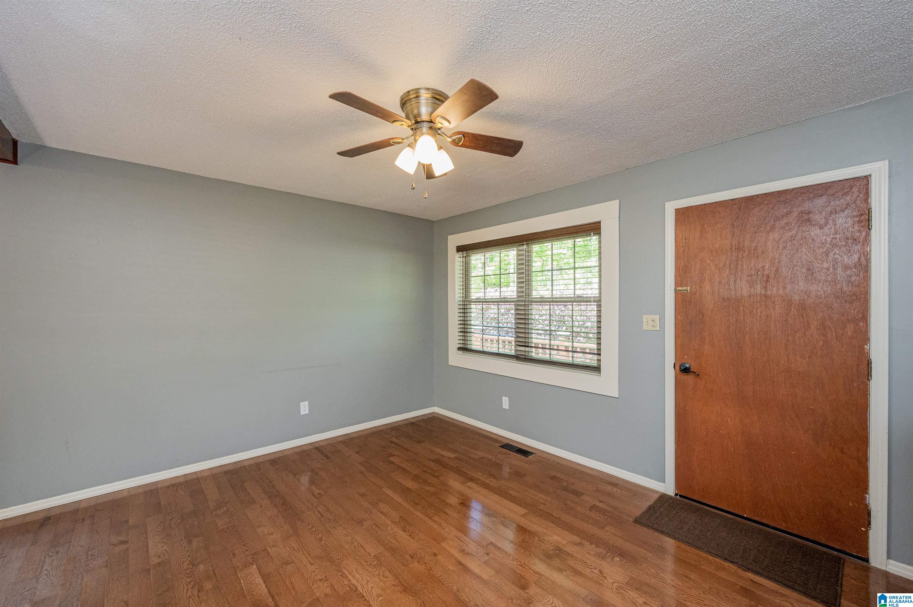 206 Connie Street Alabaster, AL 35007 - Photo 11 of 47