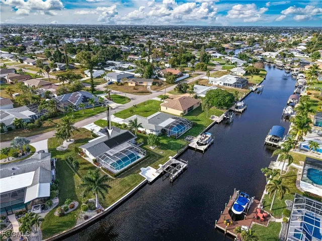 $475,000 | 4421 Southeast 1st Avenue, Cape Coral, FL 33904