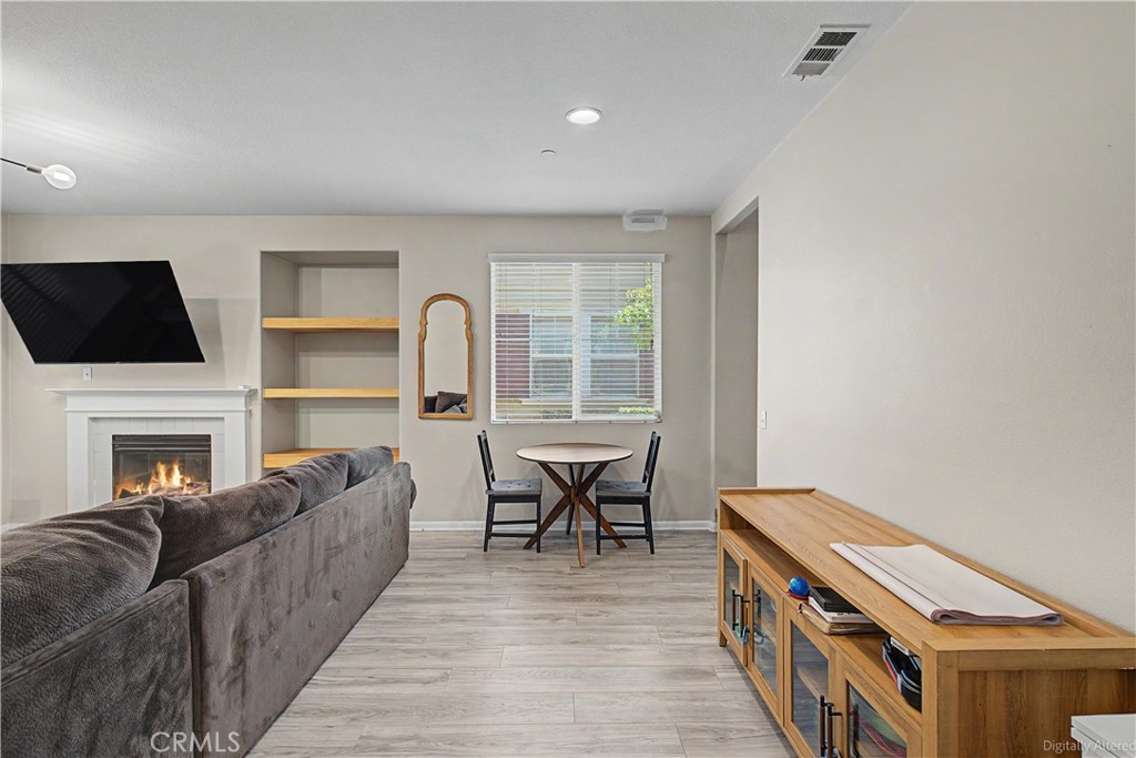 3271 Laval Lane Riverside, CA 92503 - Photo 6 of 36 Gallery Image 6