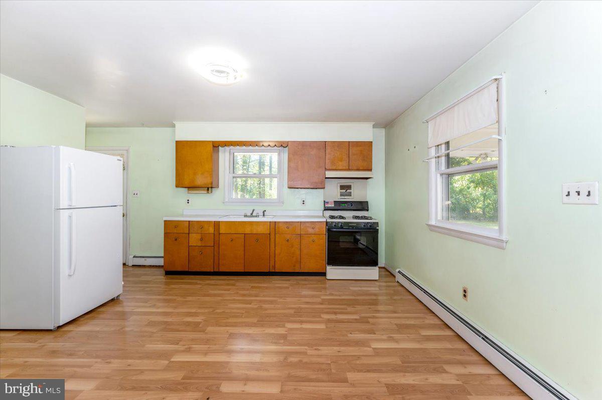 16212 Old Orchard Road Silver Spring, MD 20905 - Photo 22 of 46