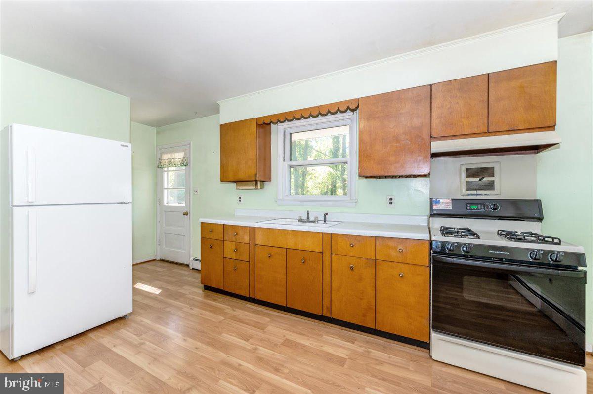 16212 Old Orchard Road Silver Spring, MD 20905 - Photo 26 of 46