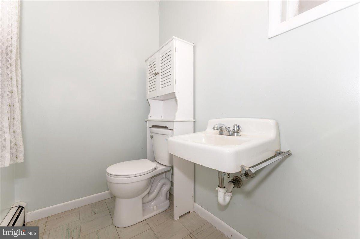 16212 Old Orchard Road Silver Spring, MD 20905 - Photo 32 of 46
