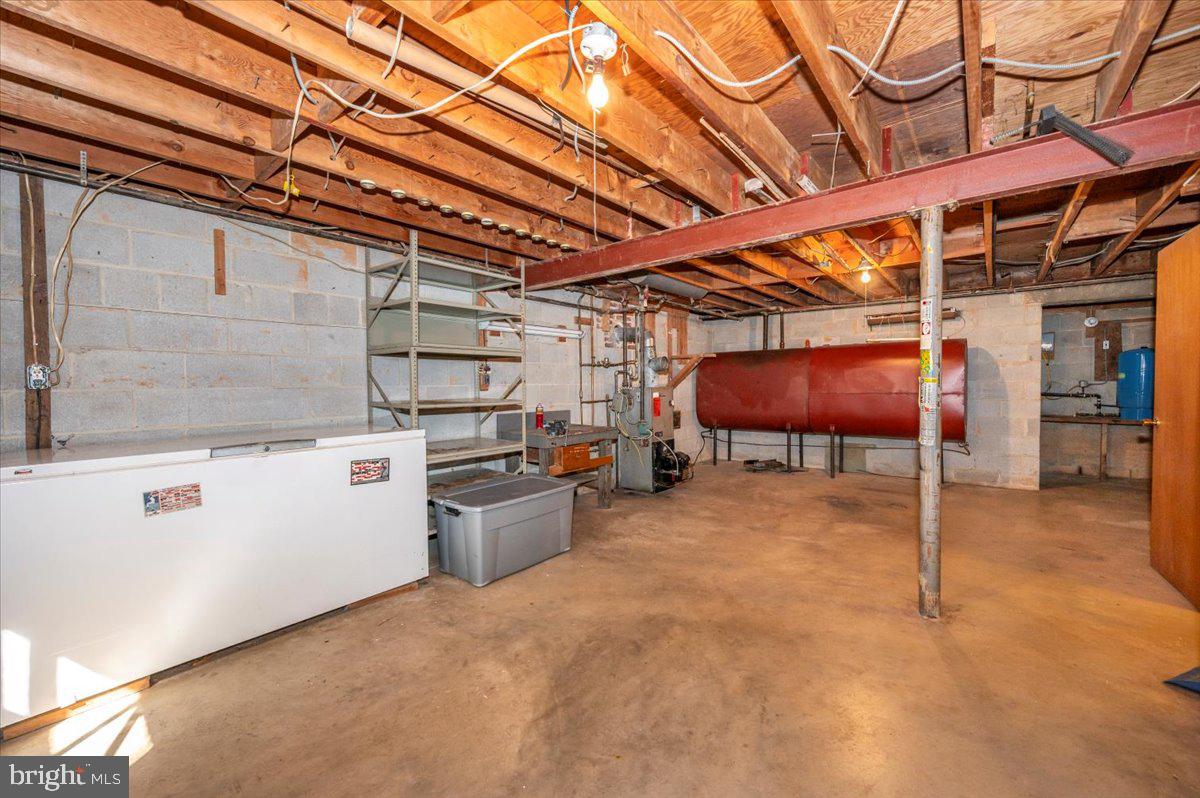 16212 Old Orchard Road Silver Spring, MD 20905 - Photo 43 of 46