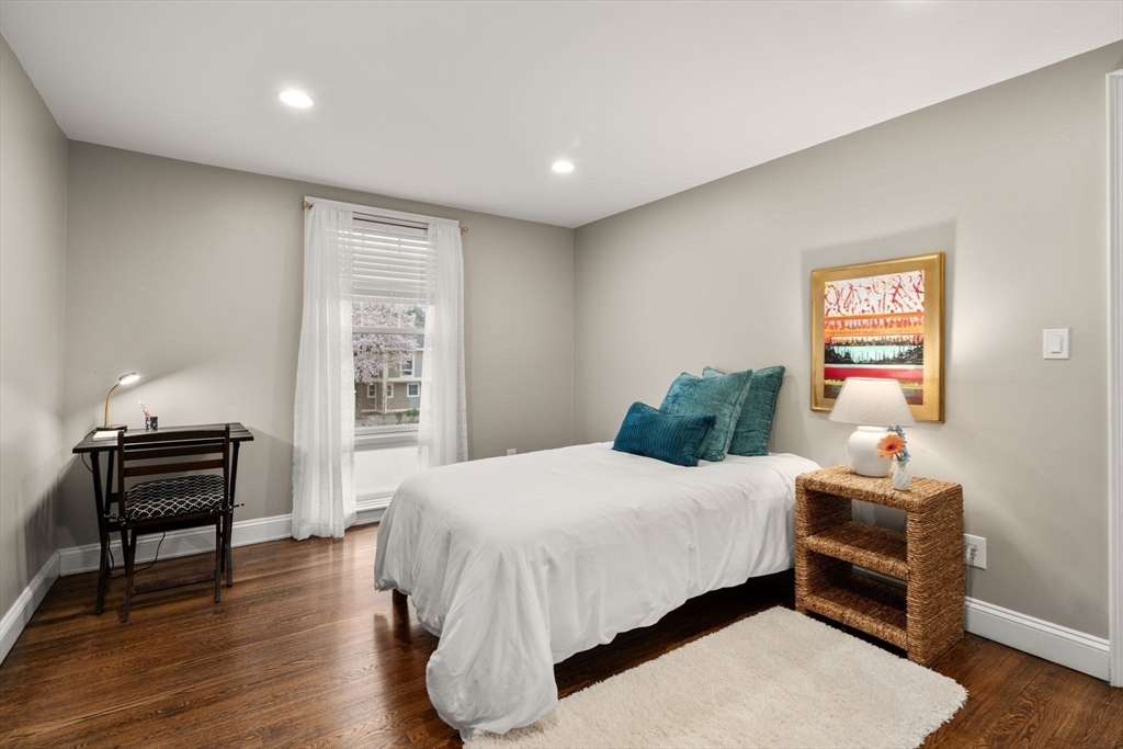 11 Oak Street, Unit 16 Wellesley, MA 02482 - Photo 15 of 27