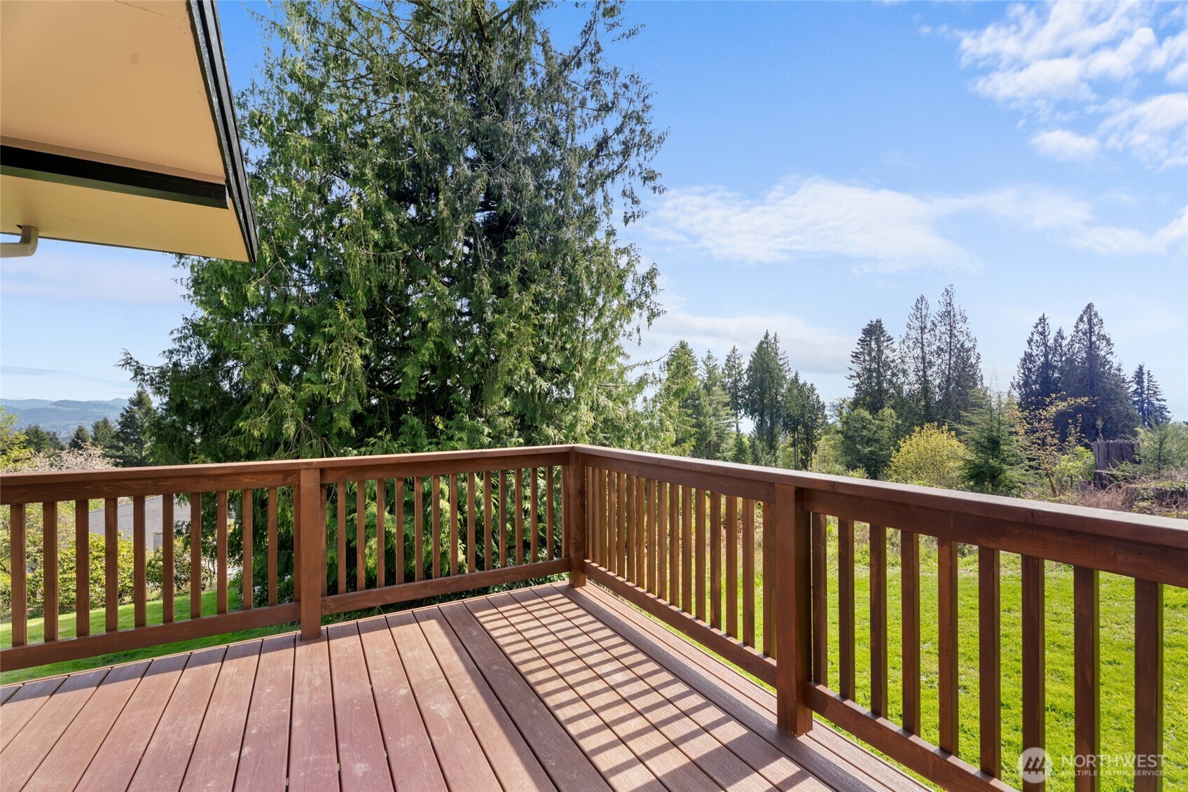 3837 Columbia Heights Road Longview, WA 98632 - Photo 8 of 40 Gallery Image 8
