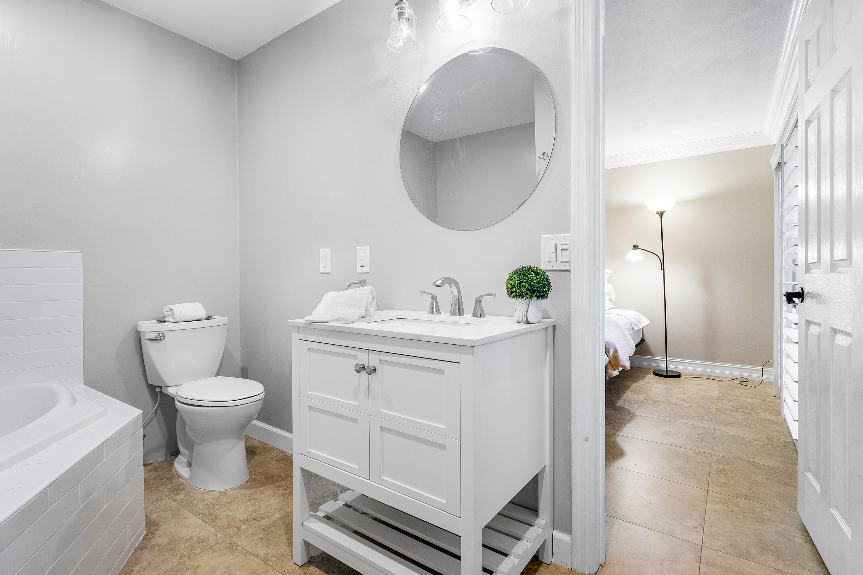 770 Northwest 3rd Avenue Boca Raton, FL 33432 - Photo 27 of 45 Primary Bath
