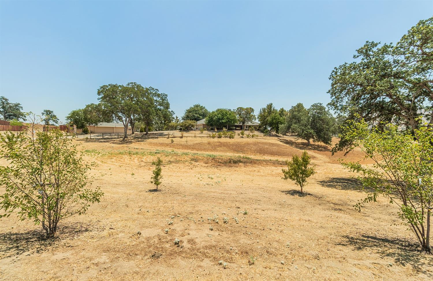 10574 Millerton Road Clovis, CA 93619 - Photo 28 of 36 a view of an ocean beach