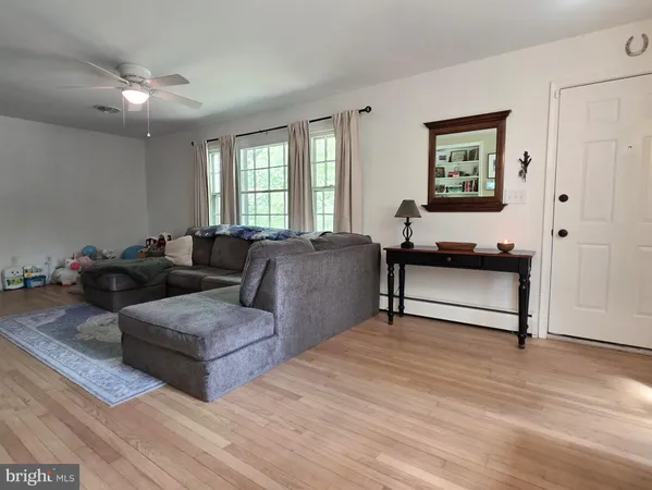 $2,100 | 4 Carolee Drive, Dover, DE 19901