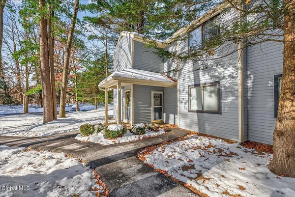 $215,000 | 105 Yorktown Drive, Waterford, NY 12188