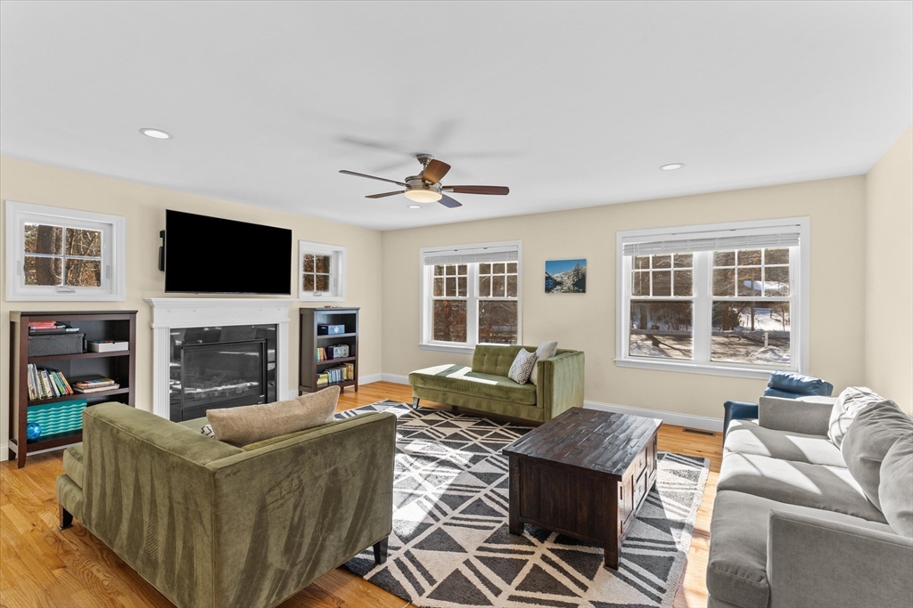 689 Haverhill Street Rowley, MA 01969 - Photo 15 of 42 Gallery Image 15