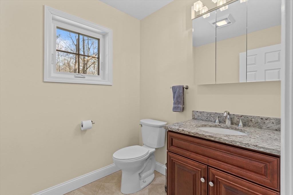 689 Haverhill Street Rowley, MA 01969 - Photo 17 of 42 Gallery Image 17