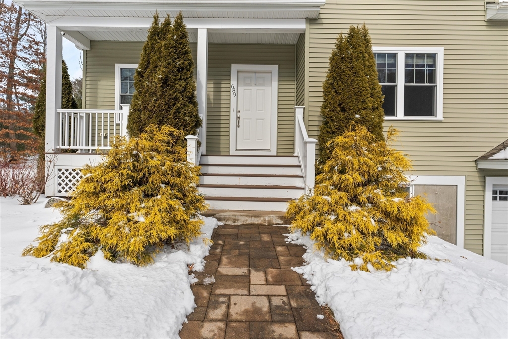 689 Haverhill Street Rowley, MA 01969 - Photo 3 of 42 Gallery Image 3