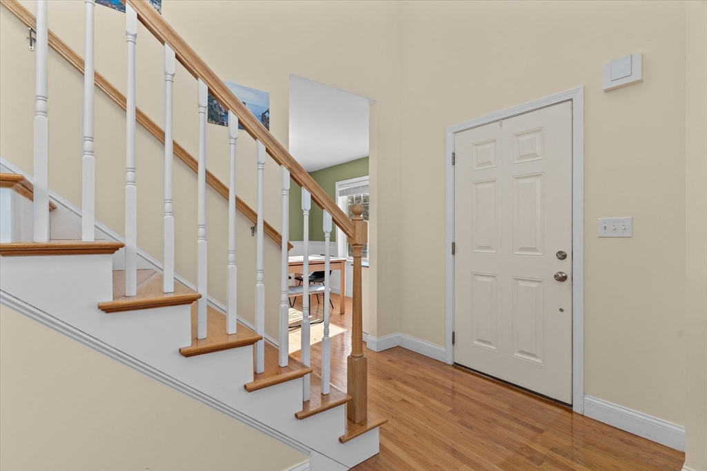 689 Haverhill Street Rowley, MA 01969 - Photo 4 of 42 Gallery Image 4