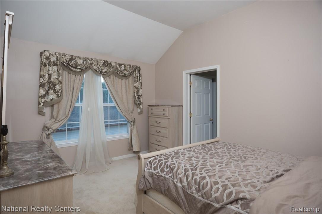 1293 Harding Avenue Rochester, MI 48307 - Photo 15 of 34 MS0A4312.jpg