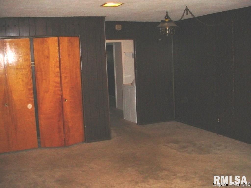 15 Barbara Court Springfield, IL 62704 - Photo 6 of 9 Gallery Image 6