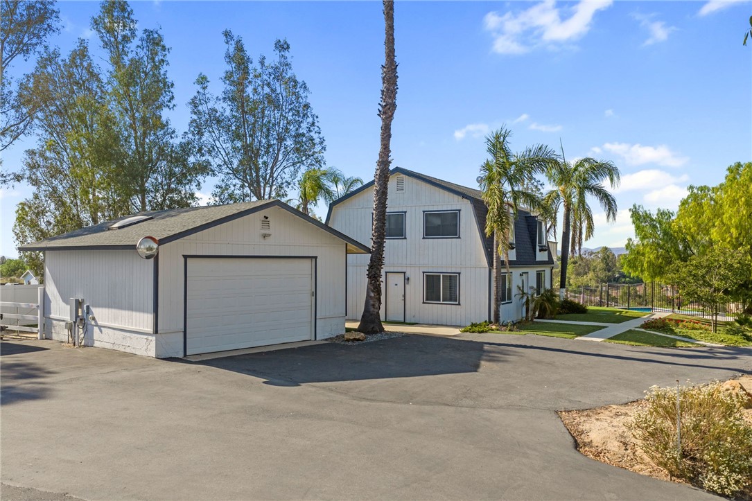 35825 Meadow Ridge Road Temecula, CA 92592 - Photo 17 of 75
