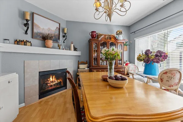 a view of entryway and hall