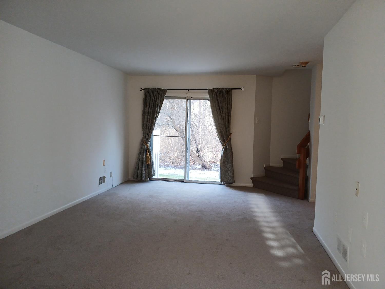 1081 Schmidt Lane North Brunswick, NJ 08902 - Photo 12 of 20