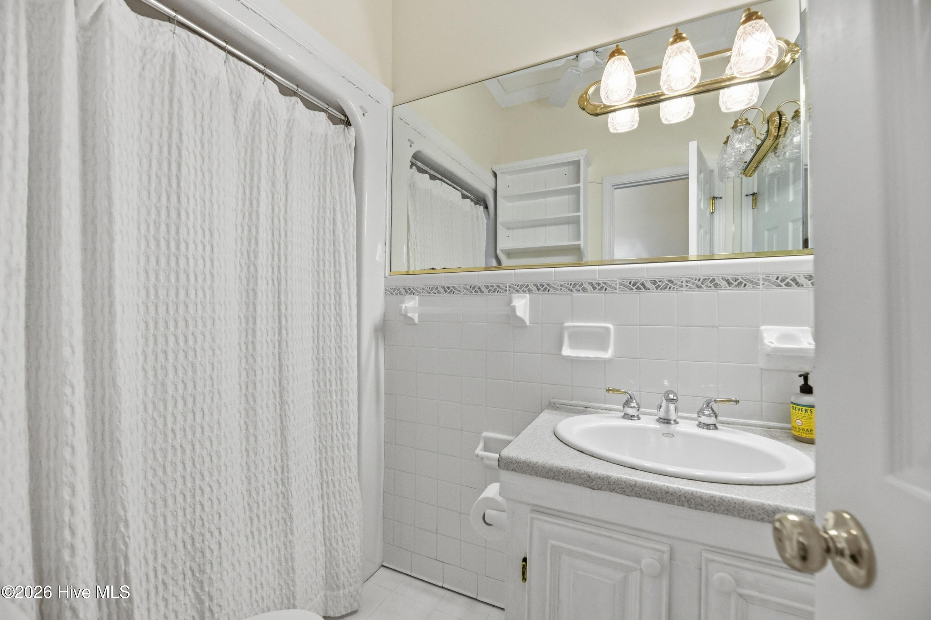 1925 Hawthorne Road Wilmington, NC 28403 - Photo 41 of 52 037_1925_hawthorne_road-37_419