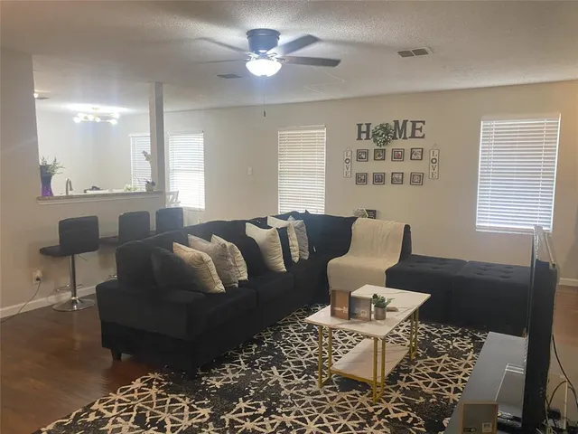 $1,875 | 2224 Maple Drive, Little Elm, TX 75068